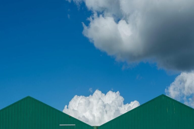 Armazenamento Inteligente: Nuvem ou 1 TB no Celular? Uma Análise Custo-Benefício para o Consumidor Moderno