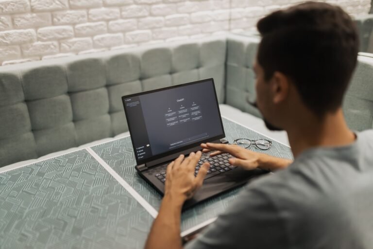 Aumente seu salário em até 62% usando IA: dicas práticas