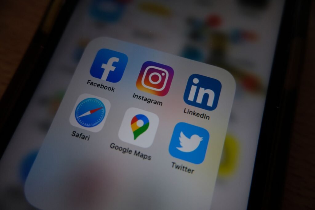 Botão Anti-IA do LinkedIn Supera 1 Milhão de Cliques e Força Mudanças na Plataforma
