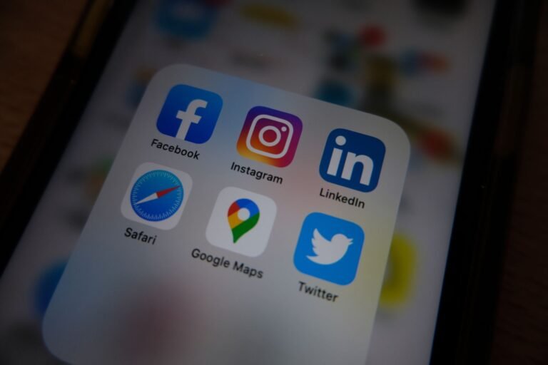Botão Anti-IA do LinkedIn Supera 1 Milhão de Cliques e Força Mudanças na Plataforma