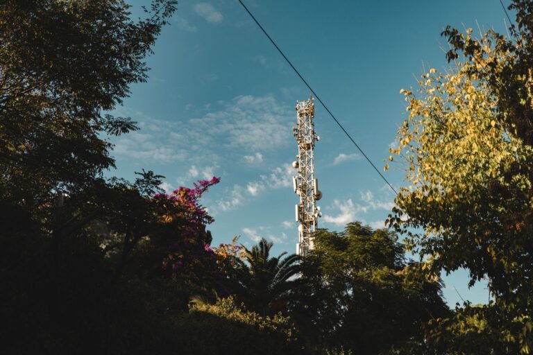 Governo autoriza bloqueio de celulares em presídios sem ordem judicial